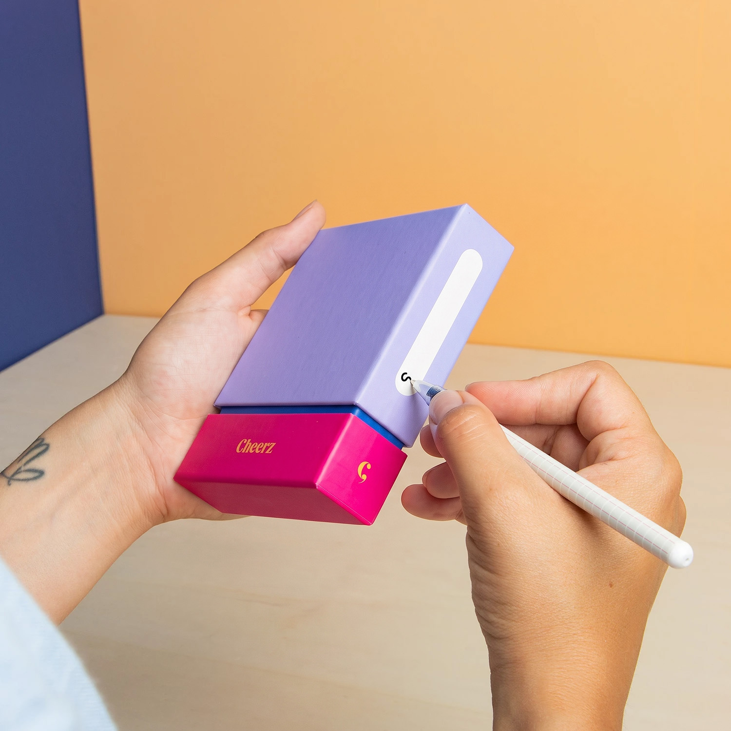 Cheerz Box Rétro lilas et magenta — personnalisation